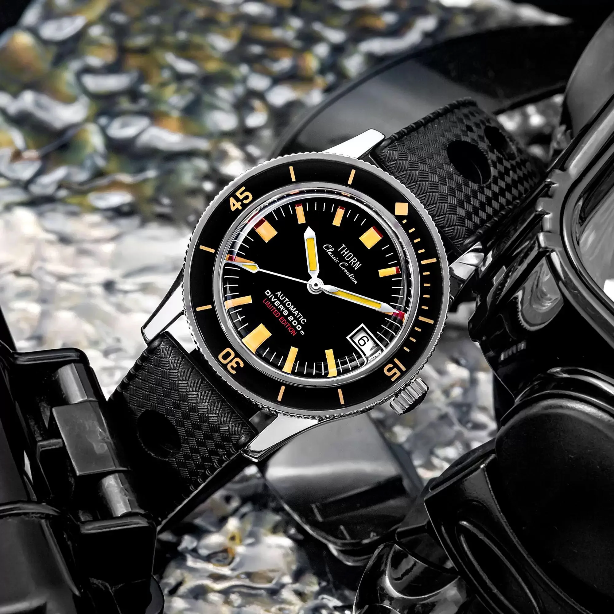 Thorn T006 Vintage Watch 50-Fa - Titanium Sport Watch review and price