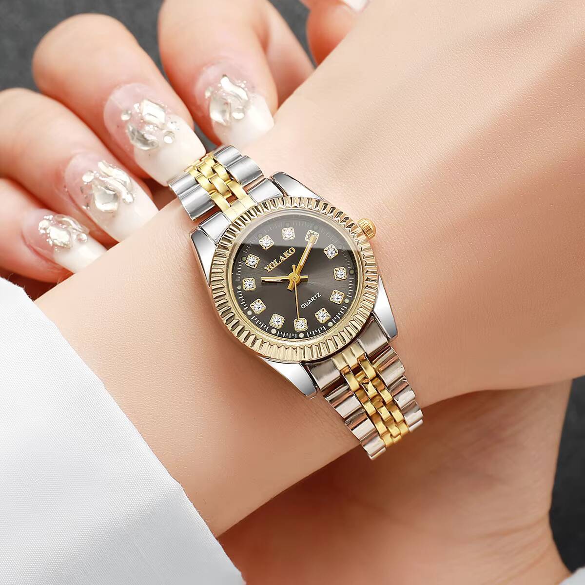 Fashion Rhinestone Women Quart - Luxury Watch Display Case review and price